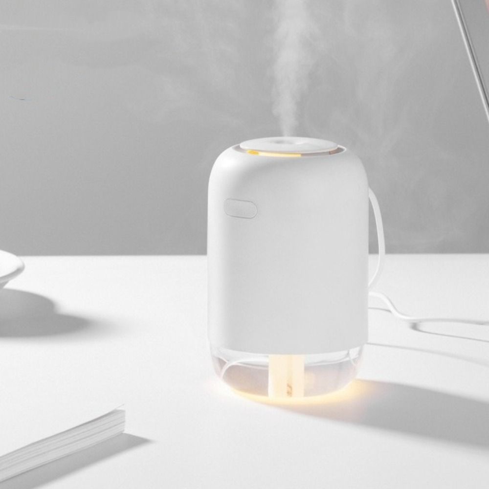 Silent Operation Portable Mini Humidifier 240ml Capacity Cool Mist Humidifier Office