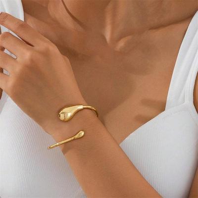 Vintage Metal Flower Starfish Upper Arm Cuff Bracelet For Women Gold Color Geometric Open Bangles Femme Aesthetic Jewelry Gift