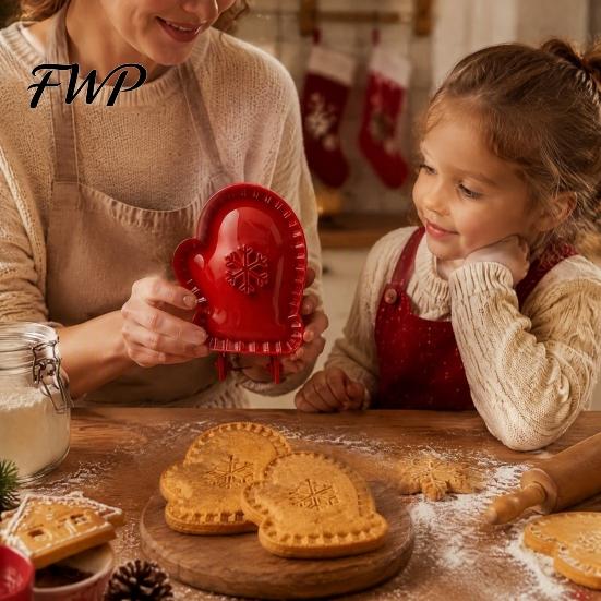 Baking Tools for Christmas Hand Press Pie Mold, Plastic Pastry Dough Cookie Molds Kids Neatly Cut Cutters DIY Holiday Treats Kitchen