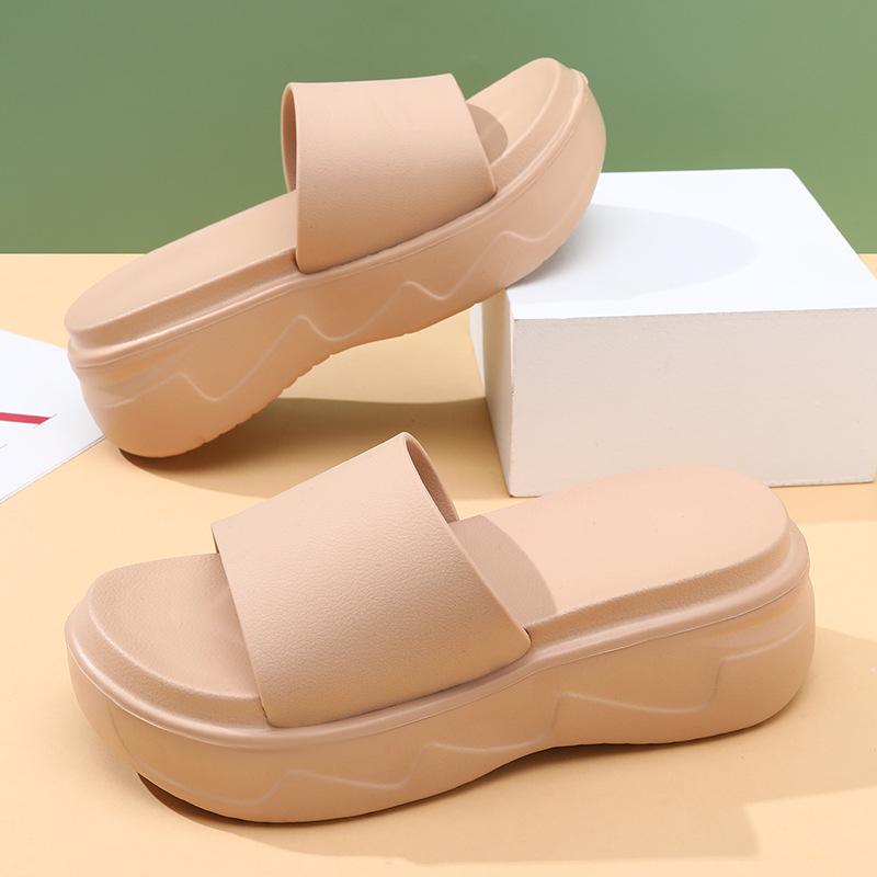 Ladies thick bottom one-word drag new heightening non-slip outer wear beach slippers