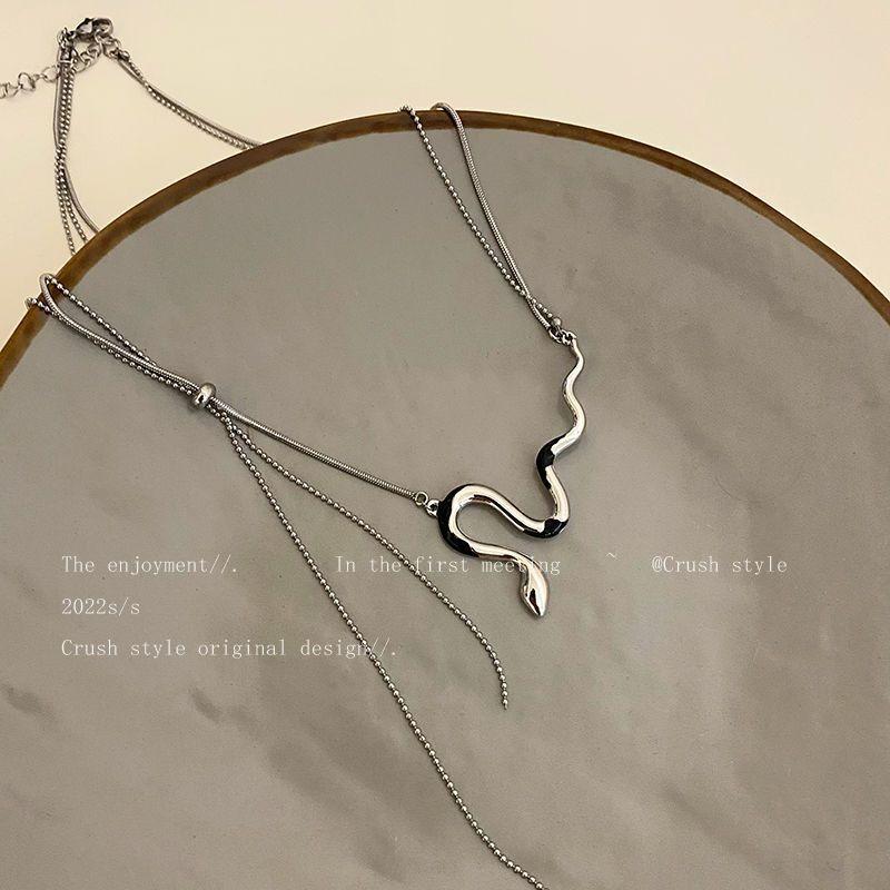 Windperlenkette Damen vielseitig Nischen-Design High-End leichter Luxus Schlüsselbein-Kette Liebesanhänger Schmuck