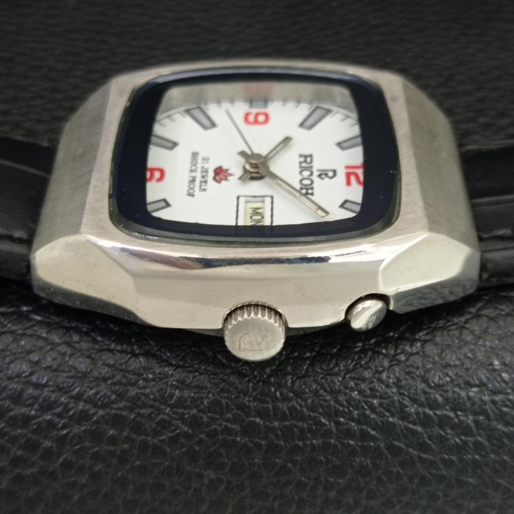 VINTAGE RICOH R31 AUTOMATIC JAPAN MENS WHITE COLOR DIAL WATCH A707913-1