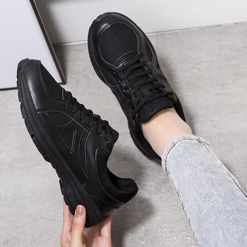 Outdoor large size training shoes men's and women's sports shoes mesh breathable lightweight soft sole casual labor insurance viscose men's shoes