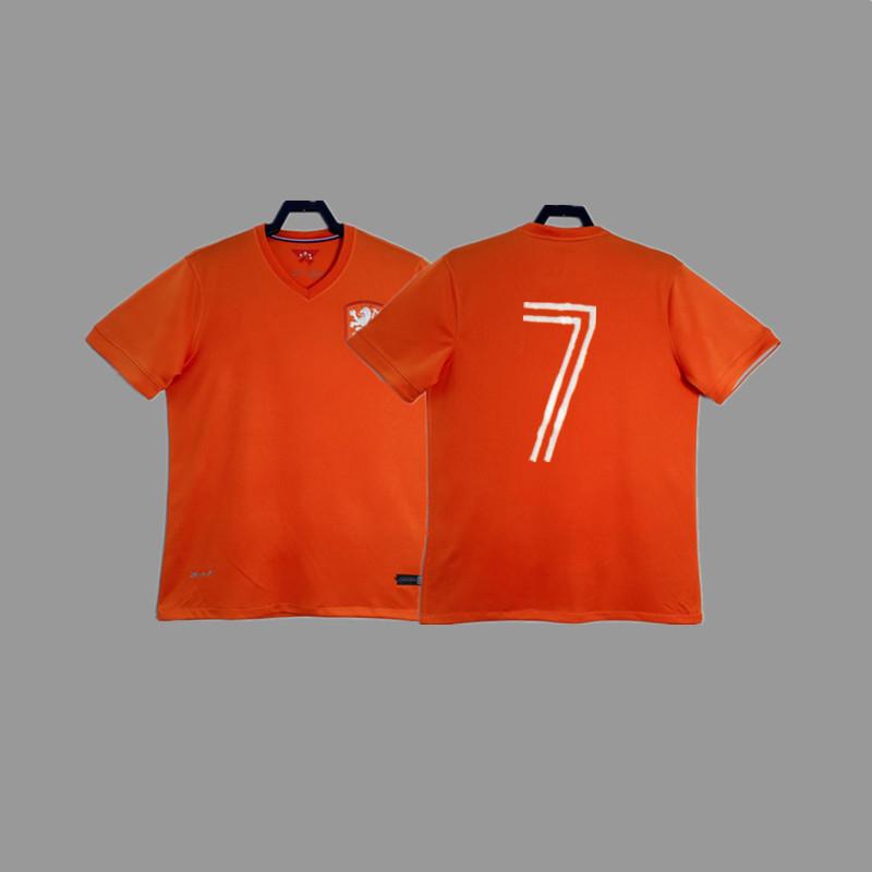 Retro jersey, football jersey, classic nostalgic replica Thai jersey, game training jersey, short-sleeved sportswear.