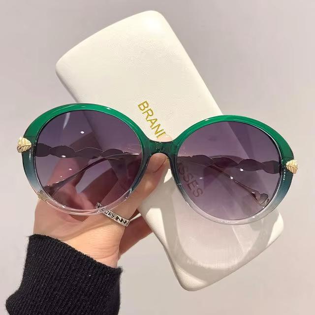 INS Vintage Round Frame Sunglasses Gradient Colorful Trendy Glasses Women Eyewear Luxury Brand Designer Shades Use Comfortable
