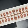 Plaknagels – Nageltips en plaknagels