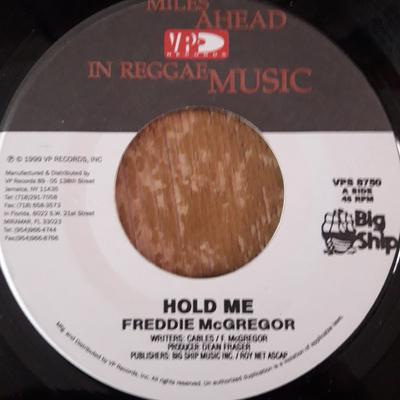 7inch Record FREDDIE MCGREGOR - Hold Me VPS8750 VP Records 1999 US Reggae, Ska & Dub Used