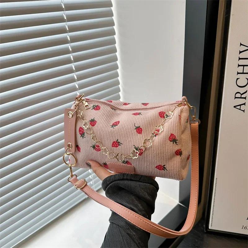 Retro Classic Women Shoulder Bags Strawberry Printed Lady Crossbody Bags Corduroy Ins Style Sweet Underarm Bag Girl Handbags