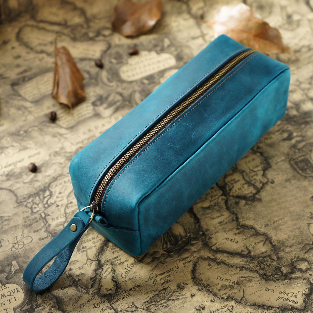 2026 First-layer Cowhide Pencil Bag, Square Retro Crazy Horse Leather Zipper, Simple and Large-capacity Pencil Stationery Bag.