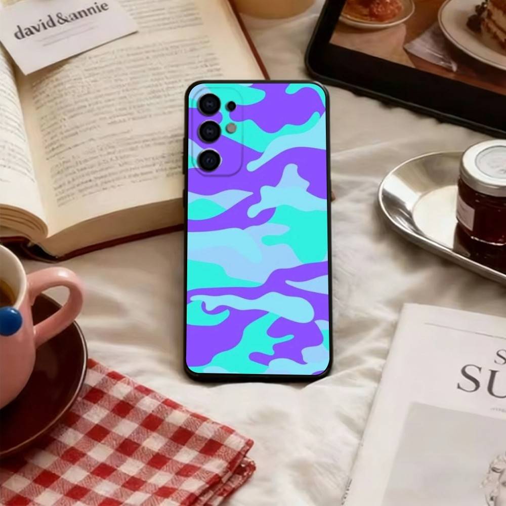 

Bright Camouflage Pattern Phone Case Soft black For Samsung S25,S24,S21,S22,S23,S30,Ultra,S20,Plus,Fe,Lite Samsung S20fe