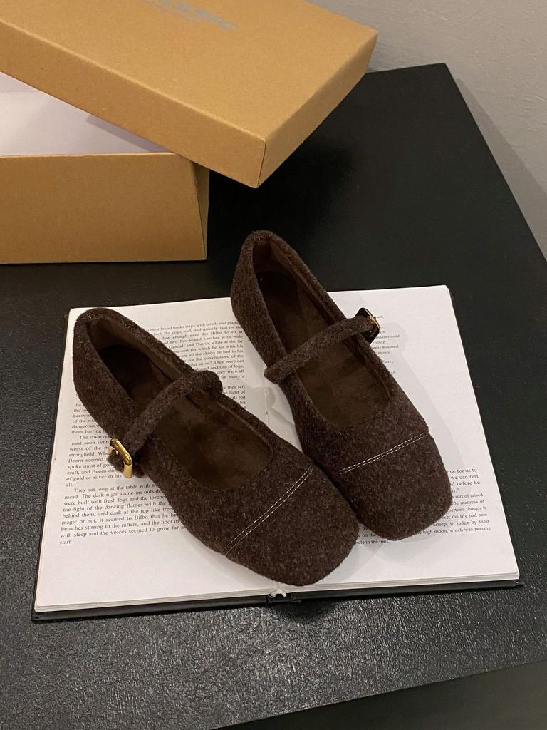 Gentle Fairy Mary Jane Shoes Girl 2025 New French Temperament Elegant Woolen Square Head Shallow Mouth Velvet Evening Shoes