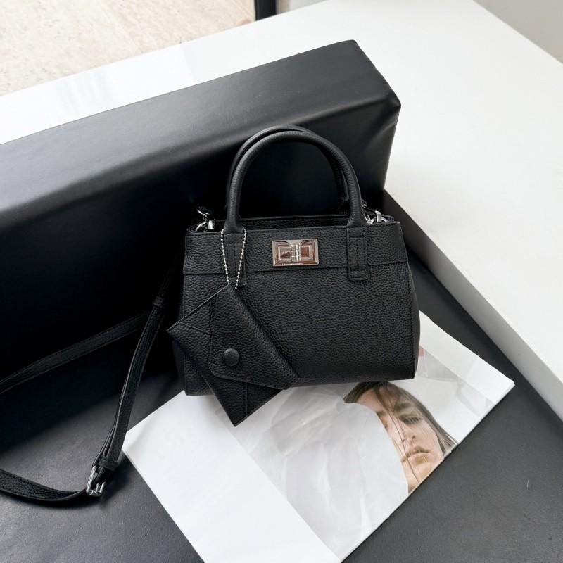 

High End Niche Handbag Women s Versatile Crossbody Bag Popular Minimalist Bucket чорний