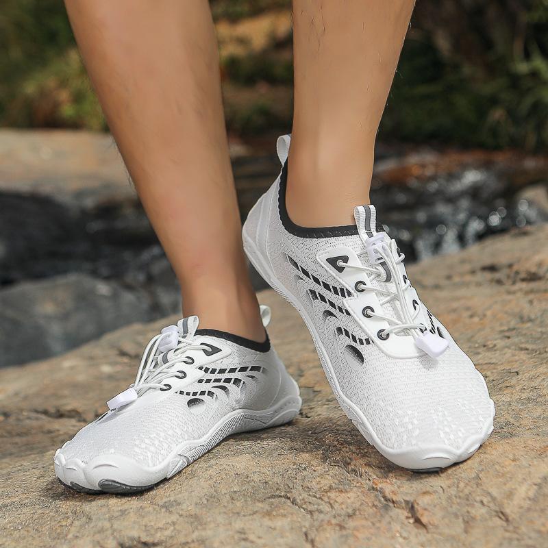 New spring and autumn outdoor light and quick-drying wading shoes swimming rafting creek shoes skin-friendly breathable beach shoes women