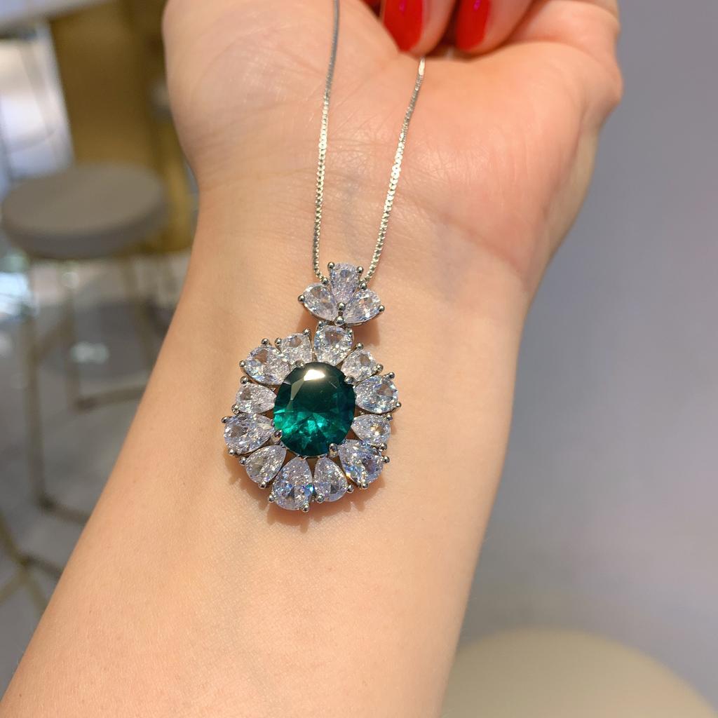 Jewelry Set Simulation Emerald Pendant 10 * 12 Stud Earrings 6 * 8 Three-Piece Set