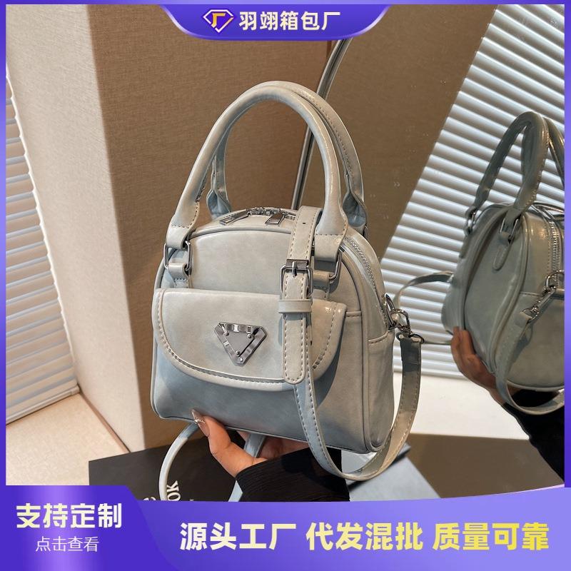 Popular portable small bag women's new fashion versatile bowling bag high-end messenger bag