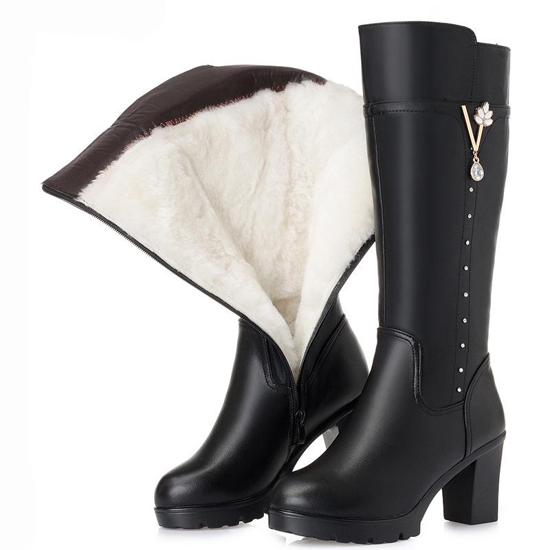 2025 Winter Women's High-Heeled Round Toe Martin Boots with Fleece – Stylish and Warm