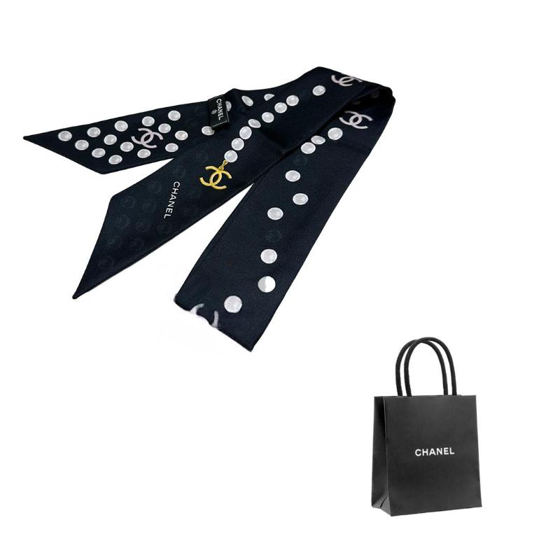 

CHANEL [25P Spring and Summer] Print Design - Silk Scarf Unisex Couple Style Black чорний