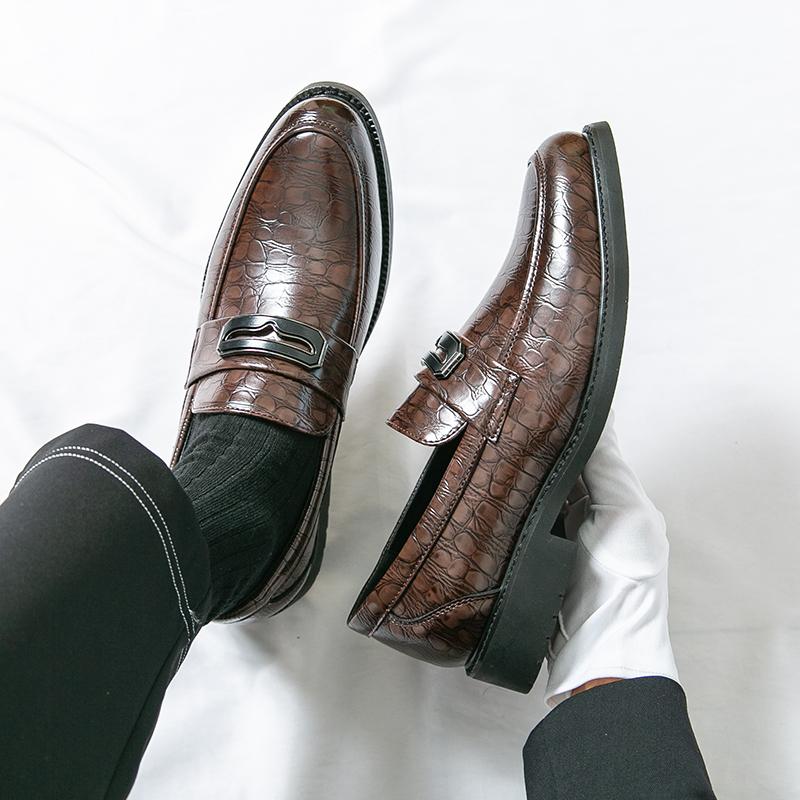 Men Retro Loafers Leather Shoes Formal Business Flats Slip on Shoes Wedding Dress Prom Black Shoes Large Size