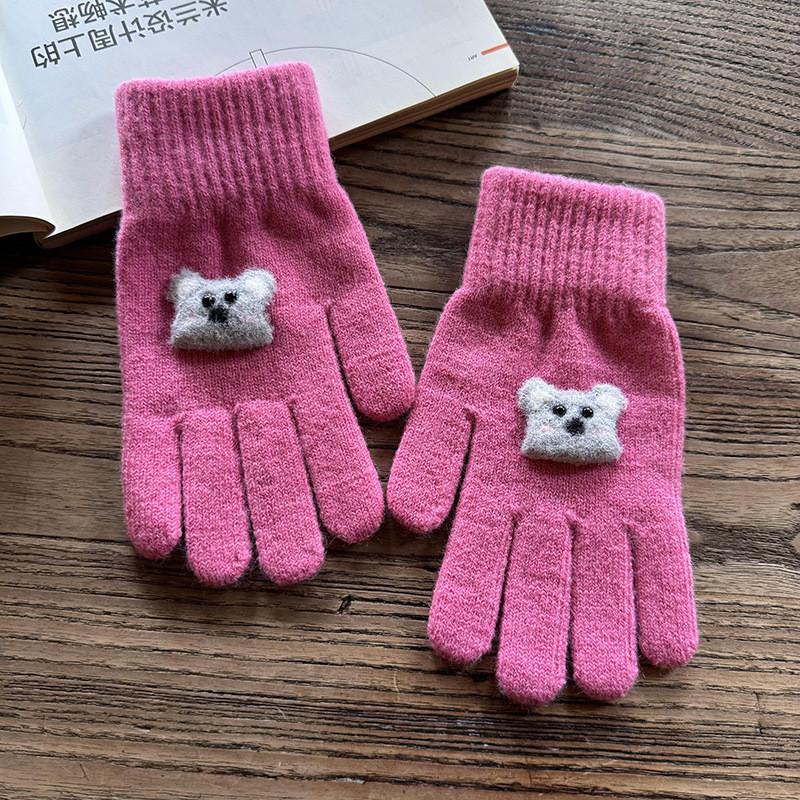Knitted Animal Pattern Gloves For Winter Warmth And Style
