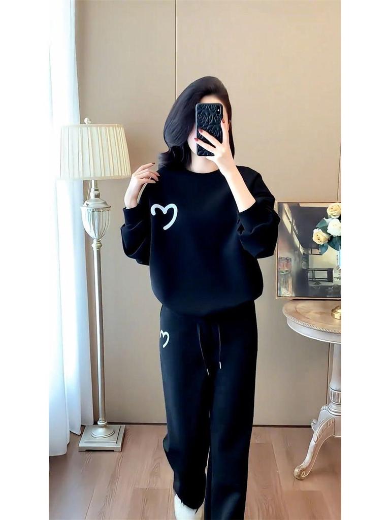 Stylish Korean Plus Velvet Thickened Casual Hoodie Two-Piece Set for Women - Autumn/Winter Chic Slimming Look