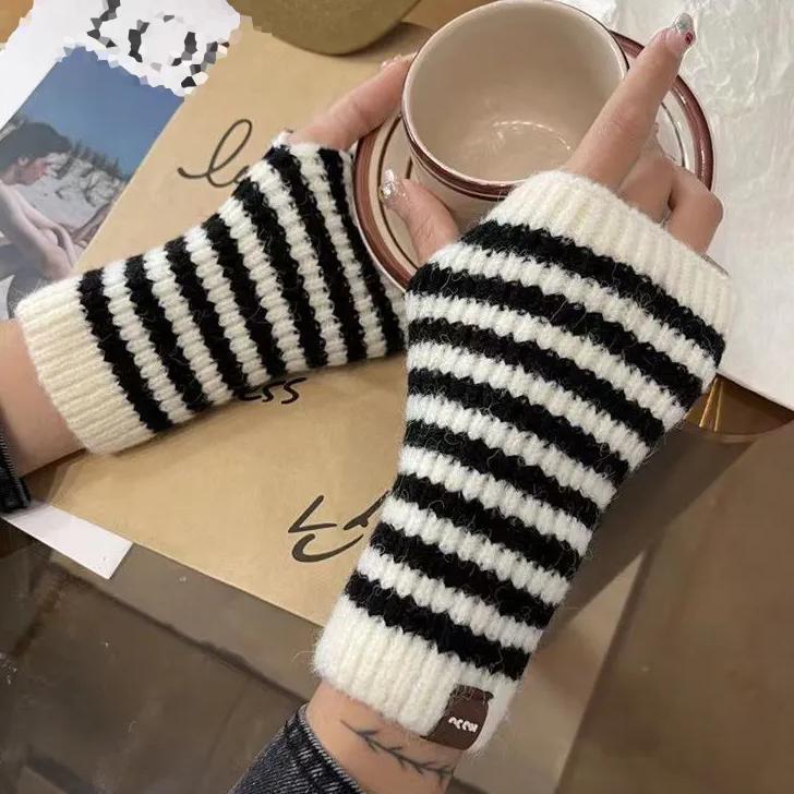 WTEMPO Manchette de poignet tricotée rayée Manchon de bras Gants demi-doigts coupe-vent Couple Coupe-froid Extensible Mitaines chaudes en laine