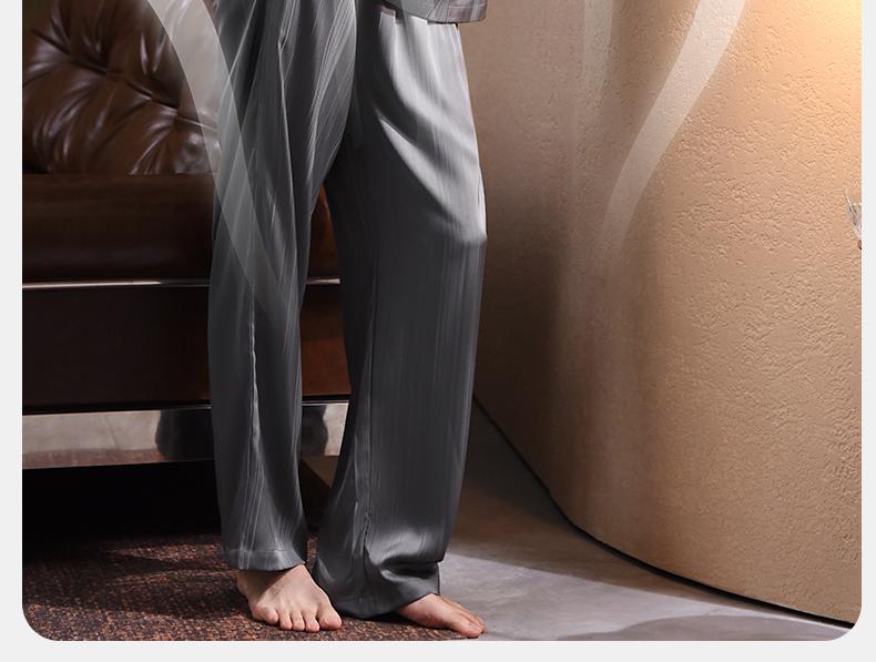 Xuan Liang Men's Sleepwear Summer Thin Ice Silk Short-sleeved Pants High-end Light Luxury Imitation Silk Home Furnishing Set