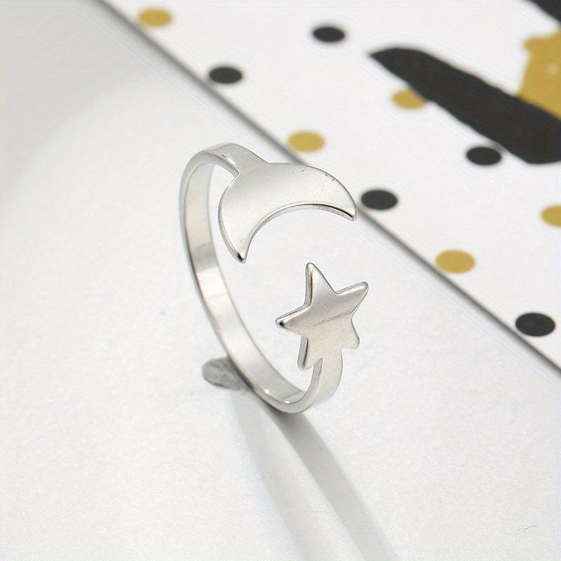 Creative and Minimalist Star and Moon Opening Ring, Fashionable Hollowed Out Design Handmade Accessory, Versatile and Personalized Ring Jewelry.