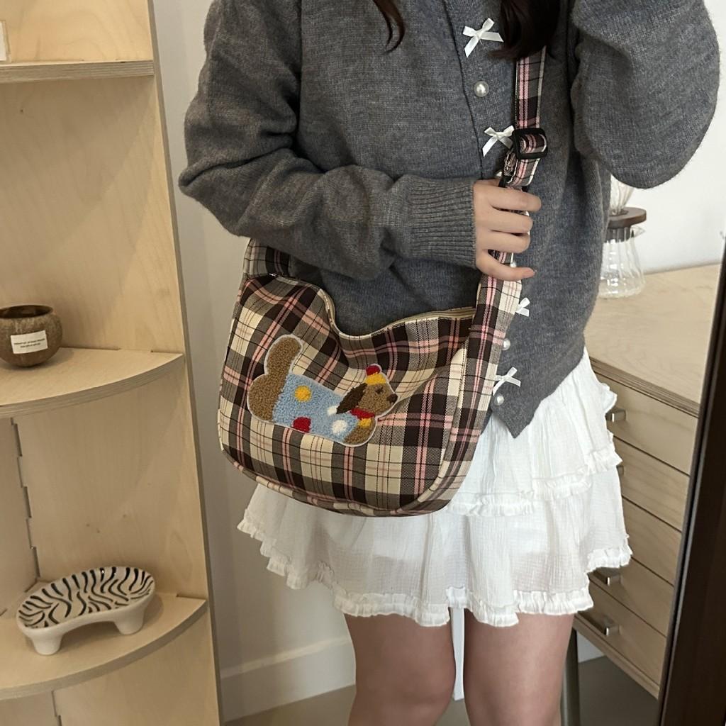 Chic Urban Minimalist Plaid Canvas Handbag Soft Shoulder Bag For Everyday Use In Three Colors
