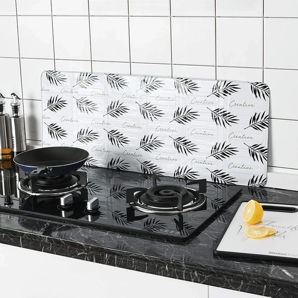 Paraschizzi in Lamina di Alluminio per Fornelli a Gas da Cucina Schermo Protettivo Anti-Schizzi d'Olio Per la Cottura di Verdure Fritte Accessori da Cucina
