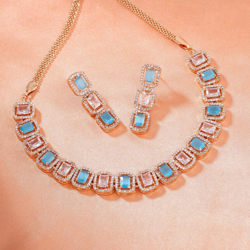 Elegantes Halsketten-Set mit türkisfarbenem Zirkonia von Estele für Damen, rosévergoldet