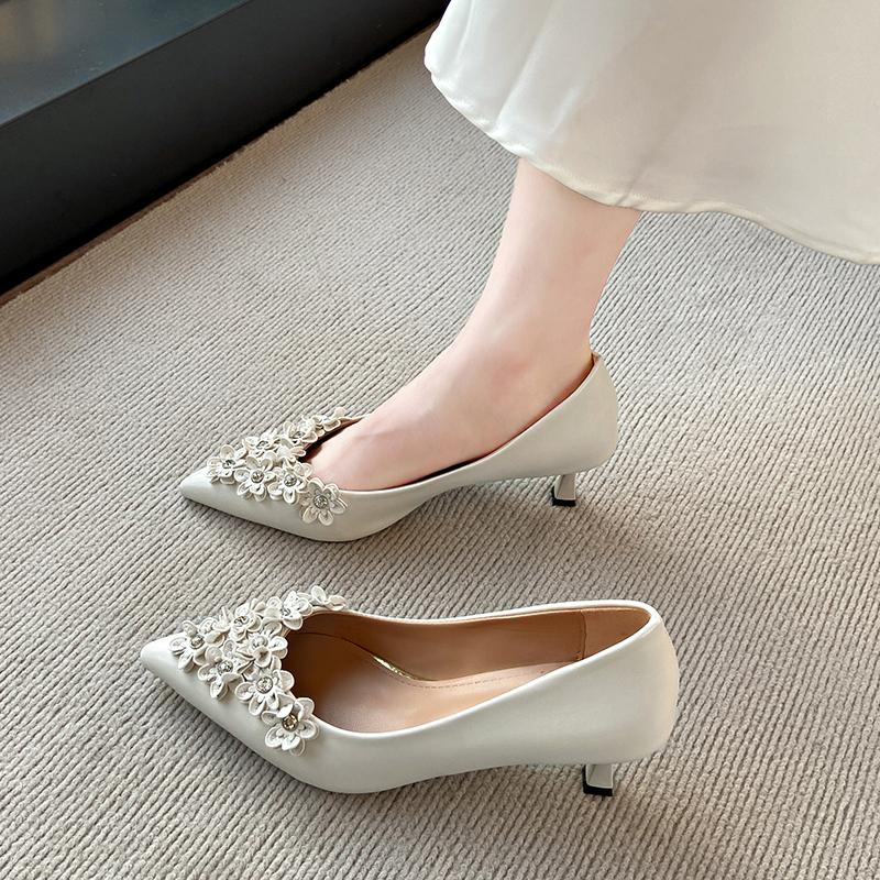 Fine Heel Bright Leather Single Shoes Summer New Pointed Head Shallow Mouth Crystal Flower Set Foot Non-slip High Heels