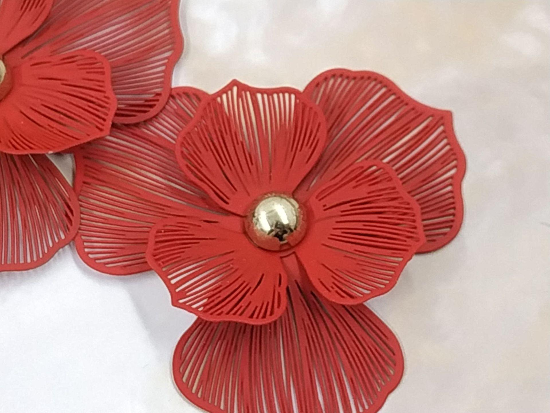 

Французские серьги-цветы для женщин Модные и универсальные красный