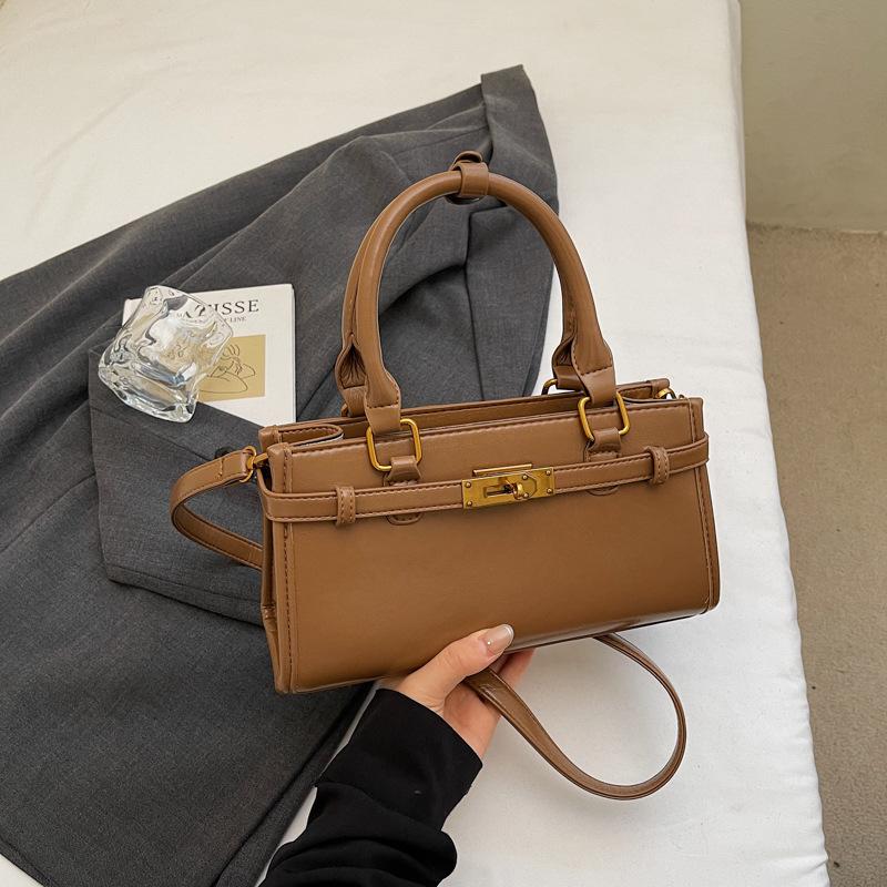 

Foreign style simple solid color handbag 2025 autumn new foreign style ins shoulder messenger bag temperament small square bag women хаки