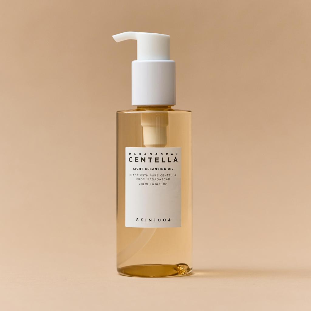 Skin1004 Madagascar Centella Light Cleansing Oil – Vegan, Lightweight Makeup Remover & Pore Purifying Formula with Centella Asiatica Extract, Korean