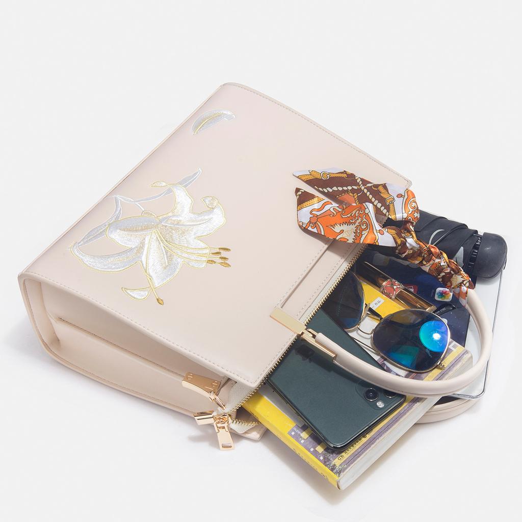 Mother'S Day Gift Embroidery New Chinese-Style Large-Capacity Portable Lady'S Mother Bag Atmospheric High-End Messenger Women'S Bag