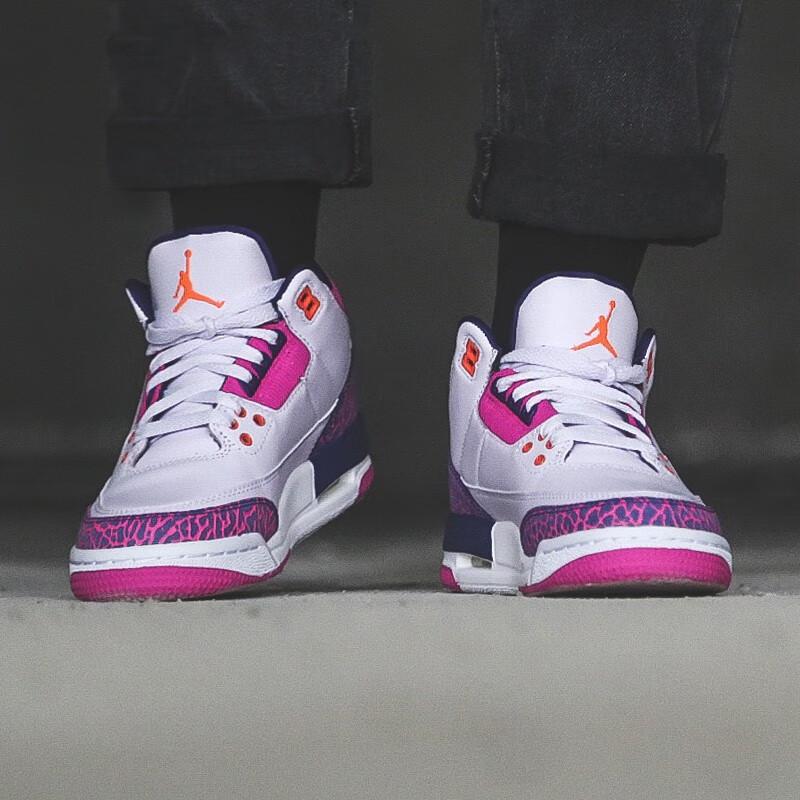 Jordan 3 Retro Barely Grape GS 441140-500