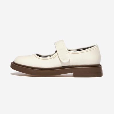 Παπούτσια με τακούνια