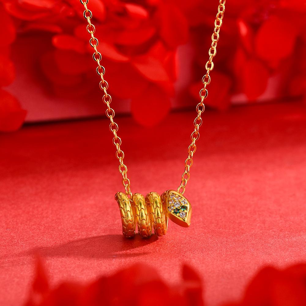 Вьетнамский песочный золотой золотой магазин Год Змеи натальный год кулон ожерелье простая цепочка на воротник свитера ключицы