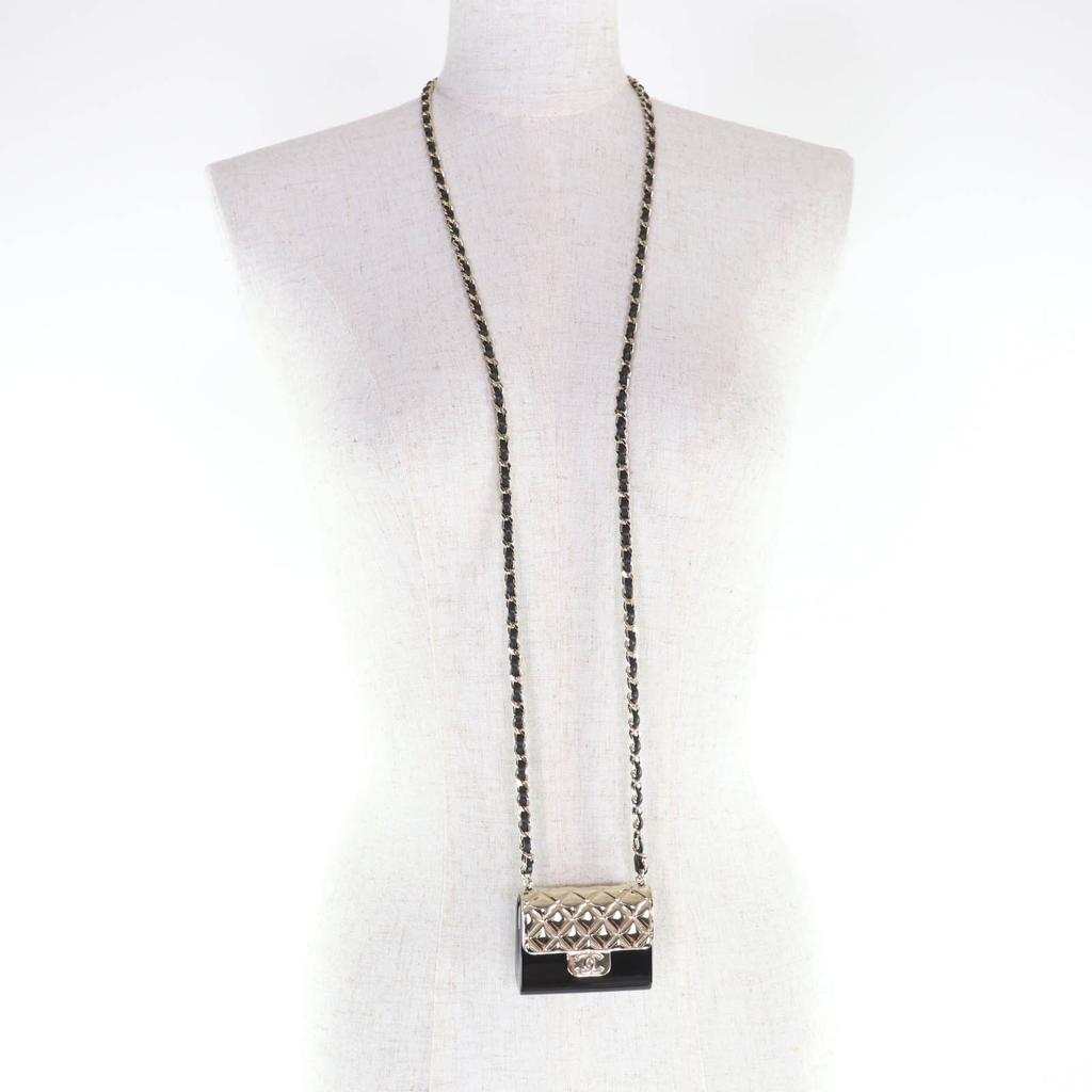 Great CHANEL Necklace Matelasse Bag Motif COCO Mark Pill Case Leather Chain B22P Used
