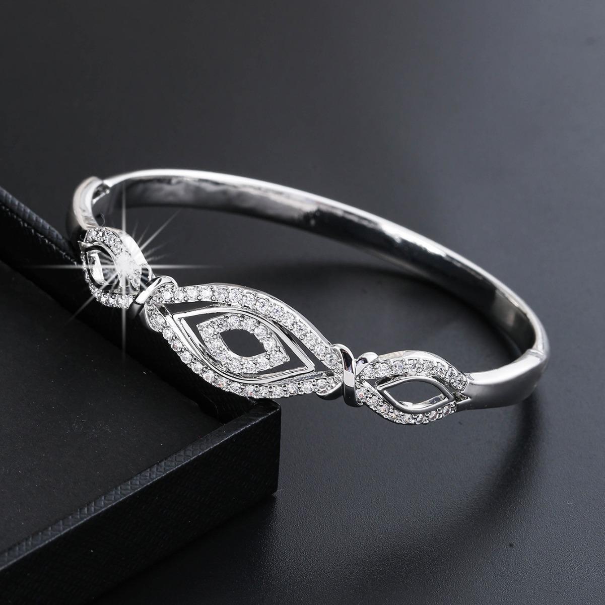 

Модный особый интерес, конфетный дизайн, легкий роскошный инкрустированный циркон, простой элегантный браслет, украшение для браслета серебряный