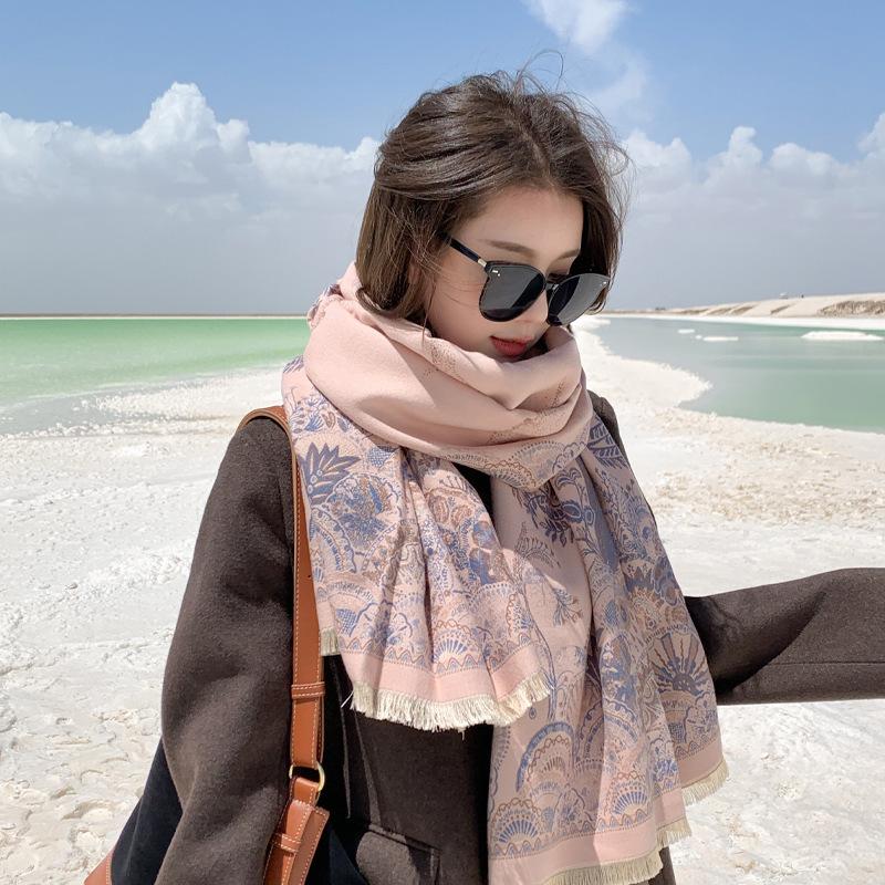 Retro Ethnic Style Scarf Cloak Tibet Xinjiang Travel Autumn and Winter Warm Shawl Thickened Scarf Women's Versatile Outer Wear