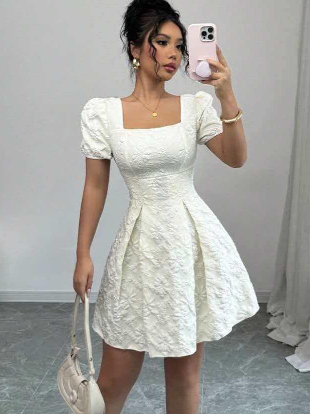 European & American Women's Elegant Slim Fit Jacquard Puff Sleeve Square Neck Summer Dress