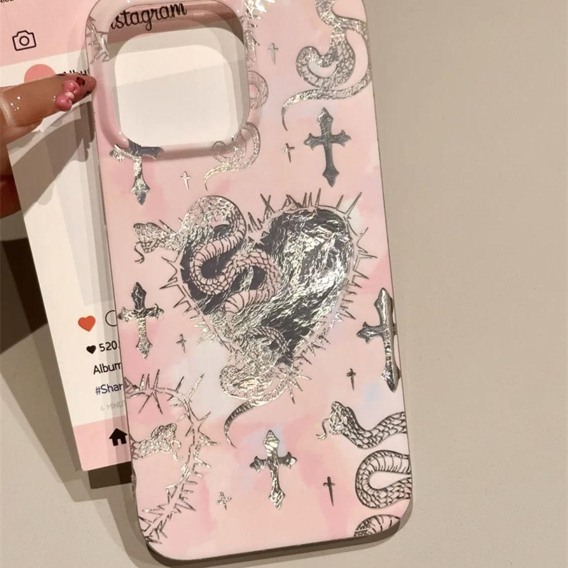 

Чехол для телефона Dark Style Cross and Snake для Apple iPhone 16 Pro Max - Мягкий силиконовый противоударный креативный полный чехол для iPhone Apple 16pro розовый