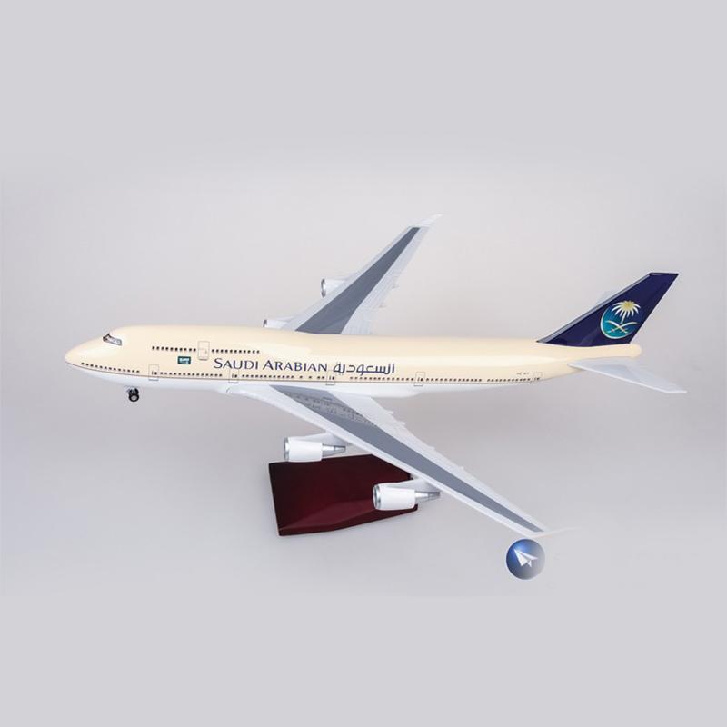 47cm Saudi Arabian Airlines 747 B747 Plane Model Airplane Model Aircraft Resin Diecast 1:150 Scale with Light & Wh