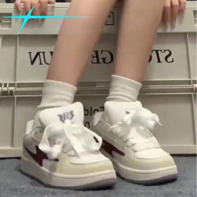 High-value Niche Bread Shoes Women's Spring and Autumn Retro Casual Casual Fashion Little White Shoes Versatile Low-top Board Shoes