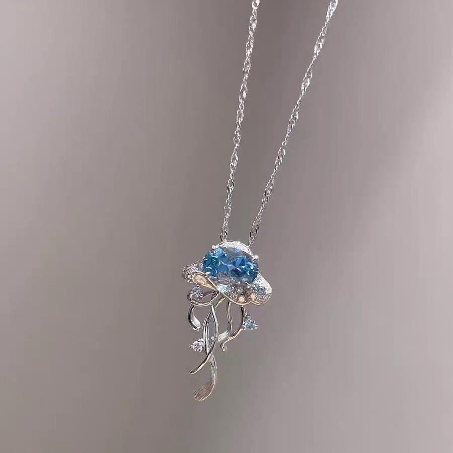 [Jellyfish Weaving Dreams] Explosive Blue Diamond Jellyfish Pendant Necklace Dream Cool Sense Light Luxury Delicate Niche Clavicle Chain