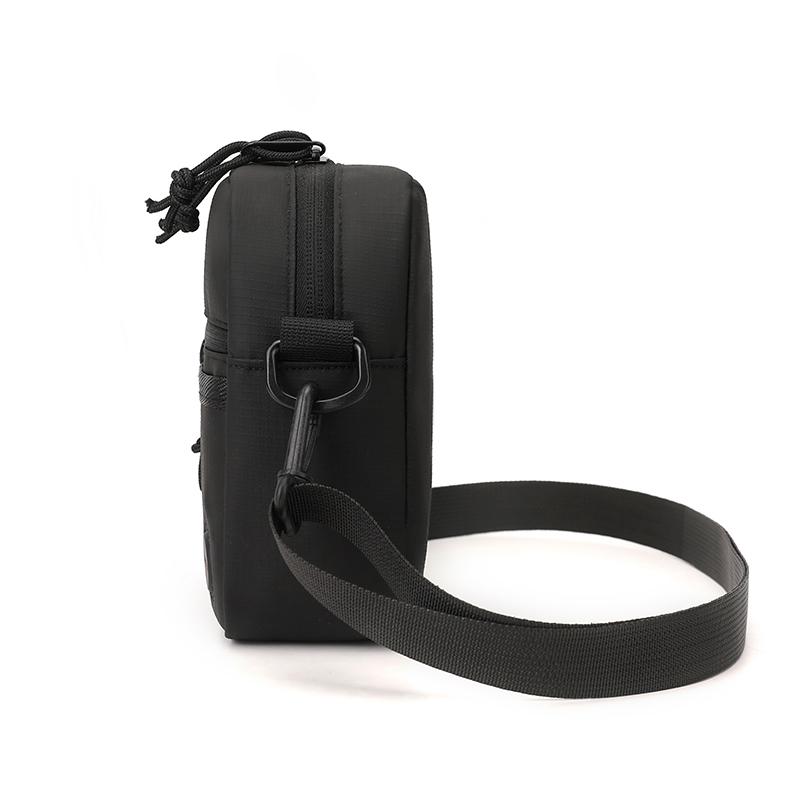 Minimalist Crossbody Bag for Men & Women – Compact Urban Shoulder Bag with Multiple Pockets & Adjustable Strap – Ideal for Daily Use & Travel