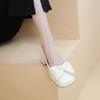 Französische Retro-Schleife quadratischer Kopf flacher Ausschnitt weiches Leder Oma-Schuhe 2025 neue Sommer dicker Absatz vielseitige Einzel-Schuhe Damen