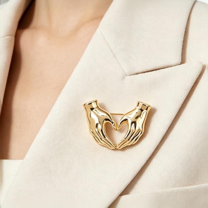 Hand Pose Heart Brooches For Unisex Office Casual Party Jewelry Unique Hands Brooch Pins Gifts