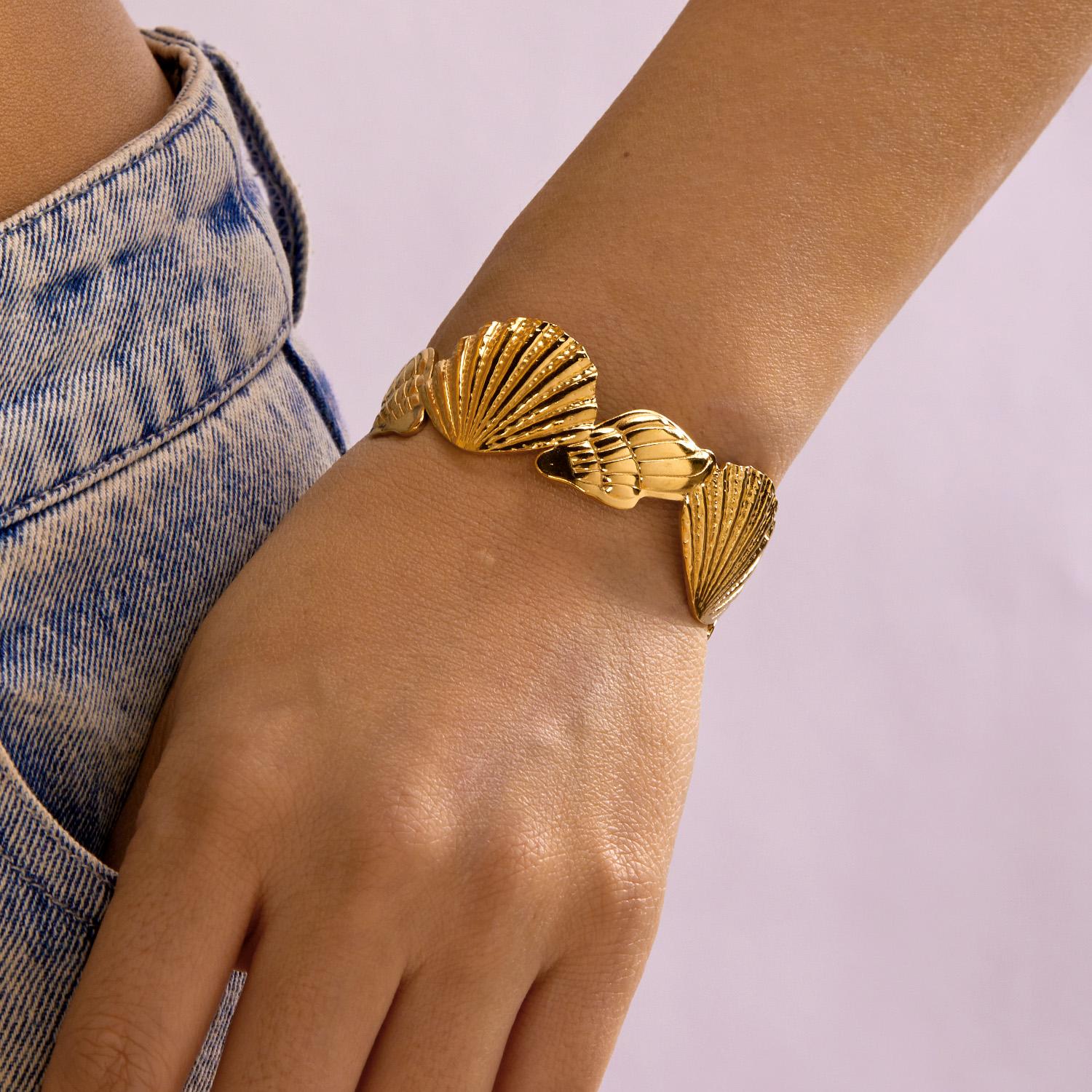 

Ocean Style Starfish Stainless Steel Cuff Bracelet for Women Bohemian Geometry Gold Color Bangle Summer Party Jewelry Gift